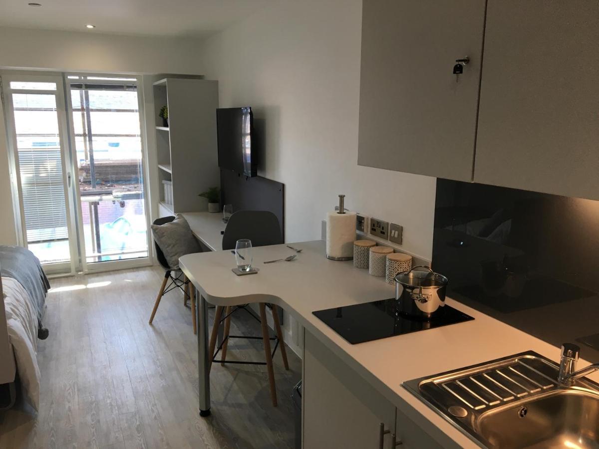 Modern Studios, Newcastle Under Lyme - Sk Eksteriør bilde