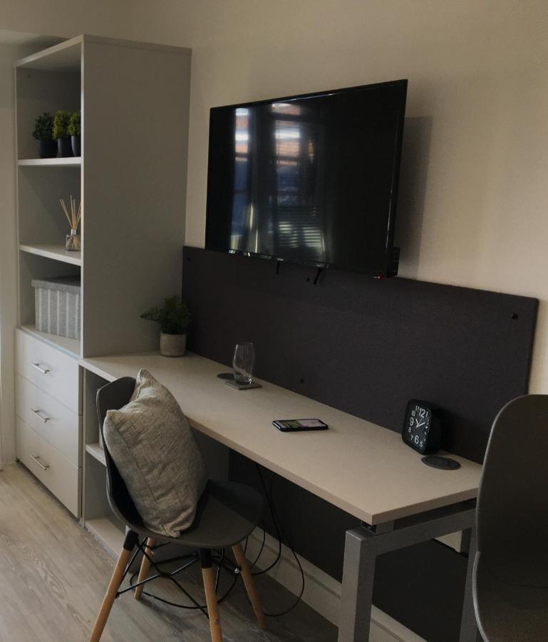 Modern Studios, Newcastle Under Lyme - Sk Eksteriør bilde